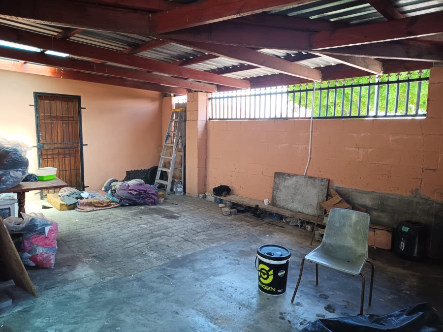 4 Bedroom Property for Sale in Park Village Western Cape